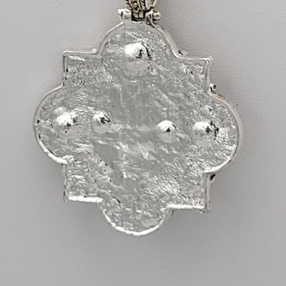 Womens Gold Tone Chain Fashion Necklace Flower Amulet Pendant 24 in - Picture 5 of 10